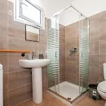 Giannis Place Arnitha